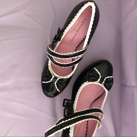 Ellie Shoes - New❣️Ellie Leg Avenue Shoes
